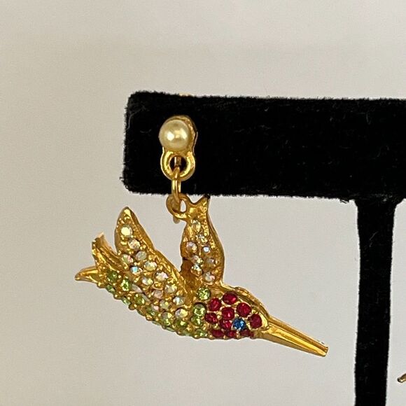 NWOT Pell re-designed by Mary Beth, 24K plated humming bird earrings. - Picture 4 of 8